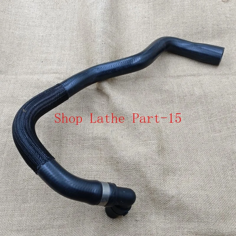 

Suitable for Mercedes-Benz E-Class C-Class W204W212 Warm Air Water Pipe C180C200C260E200E260 Hose Connector