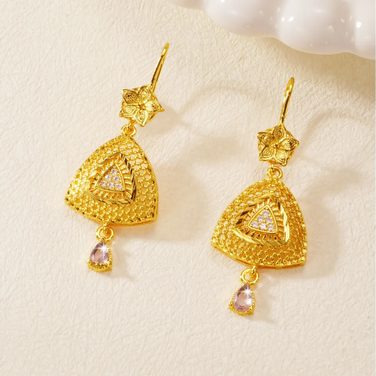 9999 gold Middle East cross-border geometric hollowed-out earrings, luxurious and high-end ear pendants
