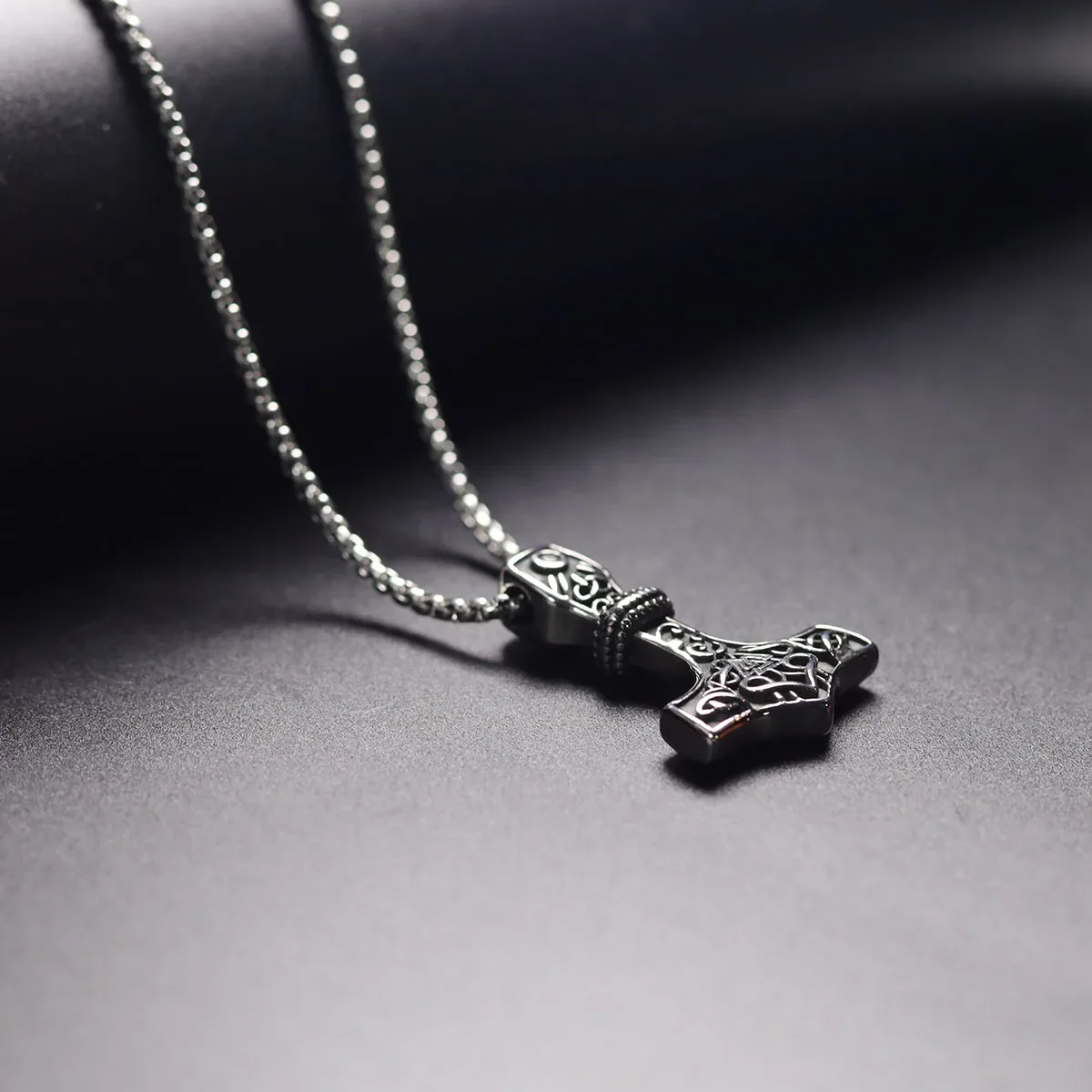 Dropshiping Huge Wolf Thor hammer necklace Mjolnir Viking Amulet Hammer Pendant Norse Jewelry with stainless steel chain