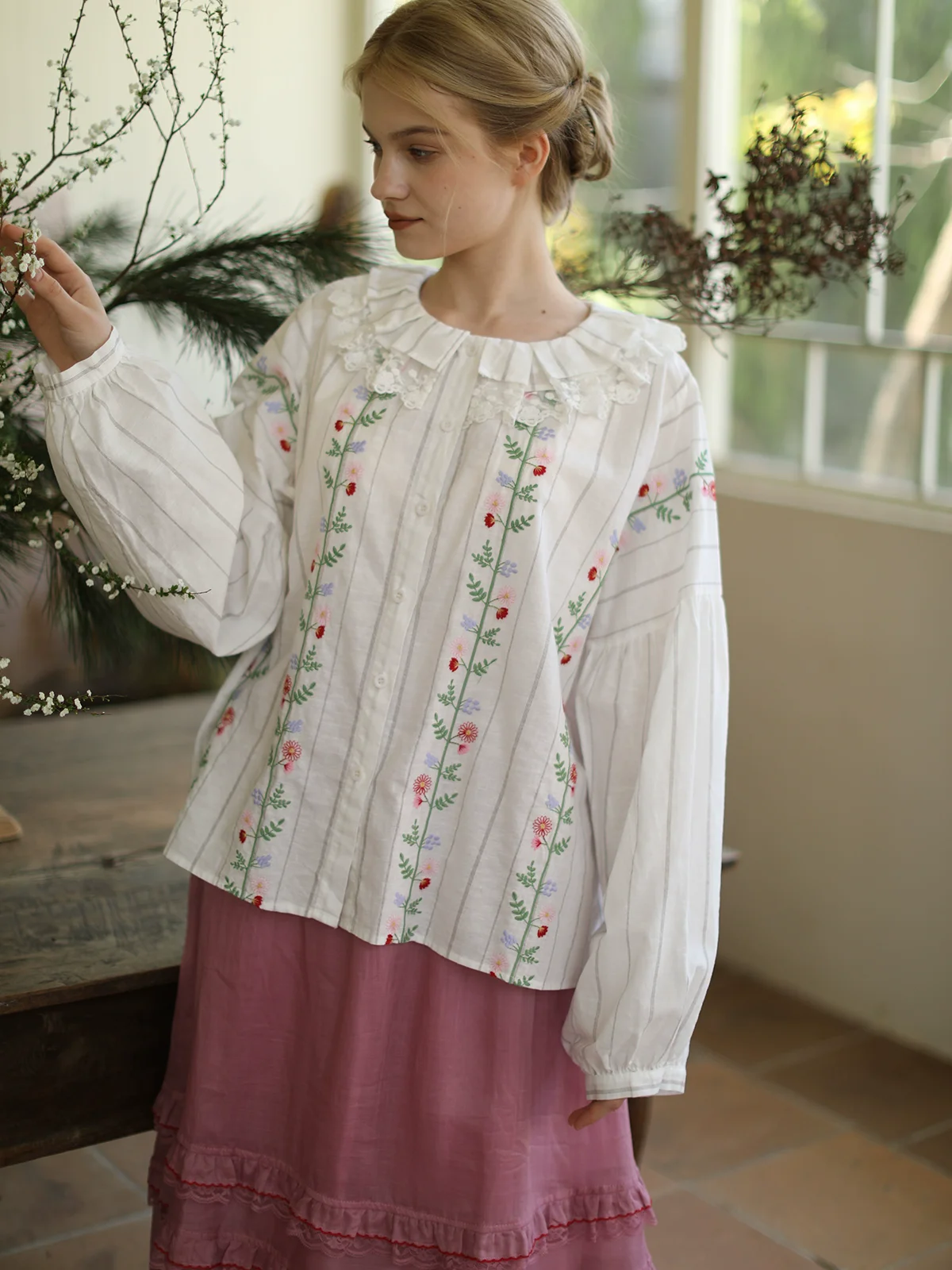 

Spring Summer Women Retro Fringe Collar, Plant Herbal Embroidery, Striped, Loose Ramie Shirts/Blouses