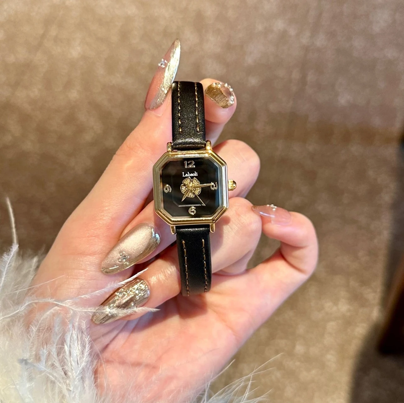 Relógio feminino elegante, relógio clássico de mostrador quadrado estilo retrô, relógio de quartzo com cinto de couro feminino da moda, acessórios femininos