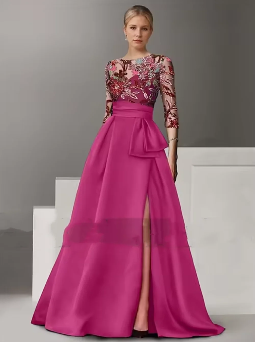 Modna sukienka dla matki panny młodej z okrągłym dekoltem, rozcięciem, krojem w kształcie litery A, aplikacjami kwiatowymi, marszczeniami, suknia wieczorowa damska, szyta na miarę.