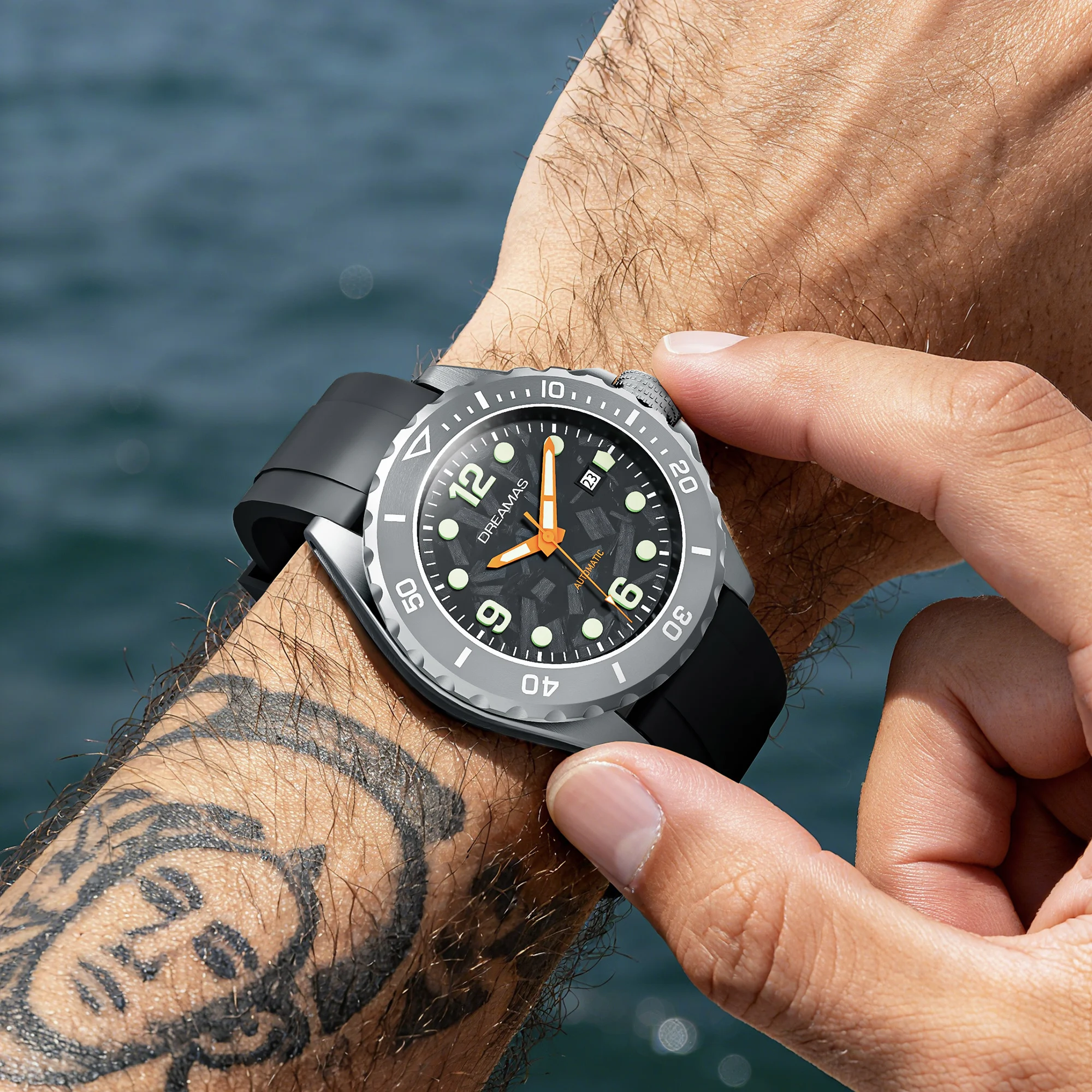 DREAMAS Herren Mechanische Uhr Titanlegierung Taucheruhr Schweizer 3D Super Leuchtend 500m Wasserdicht Automatikuhr DMS7350 – Detail 17