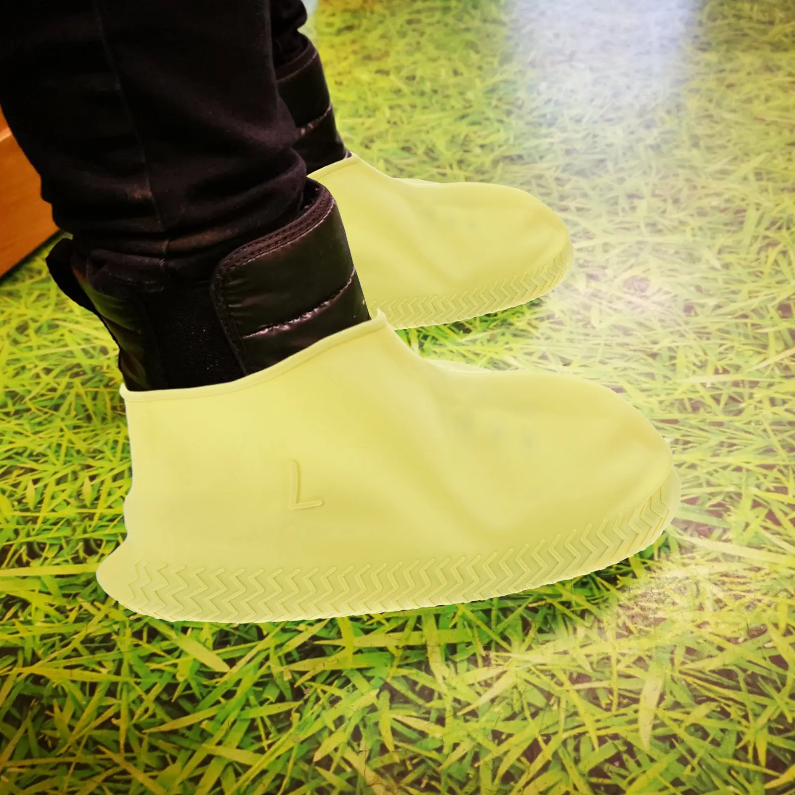 

1Pair Waterproof Shoe Covers Reusable Heavy Duty Rain Boot Covers Slip Resistant Thickened Material for Wet Conditions Outdoor