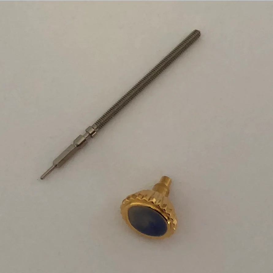 Goldene Goldkrone und Stiel