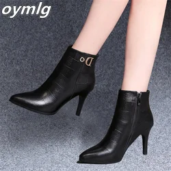 Botas agulha de dedo apontado para mulheres, salto alto pequeno e médio, botas simples, bota curta, moda, nova, outono e inverno