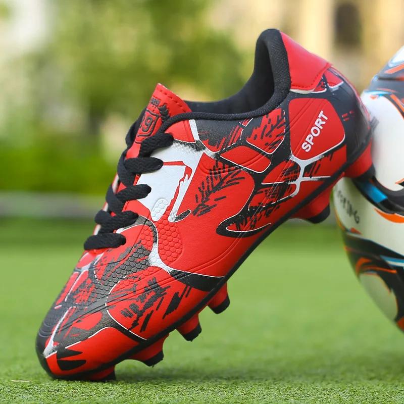 

Outdoors Soccer Cleats Lightweight Boys Football Shoes Autumn Sole Spikes Grass Sports Training Shoes for Kids