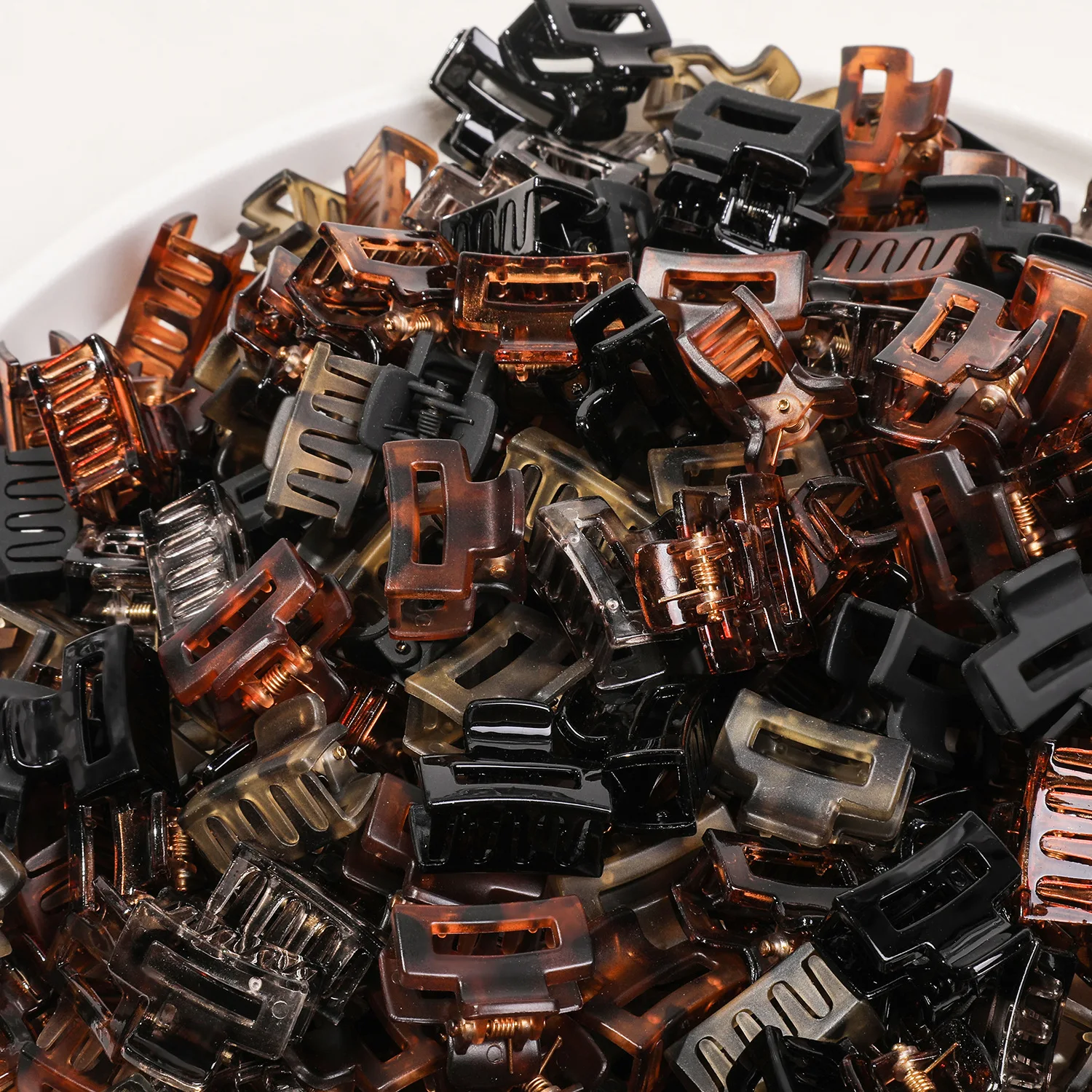 Thumbnail 4 - #7 Trending Metal Hair Clip Sets Right Now