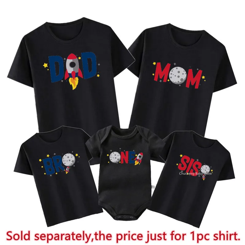 New 1st Birthday Space Shirt Funny Rocket Print Family Matching Outfits Dad Mom Bro Sis Tshirts Baby Romper Birthday Party Gifts