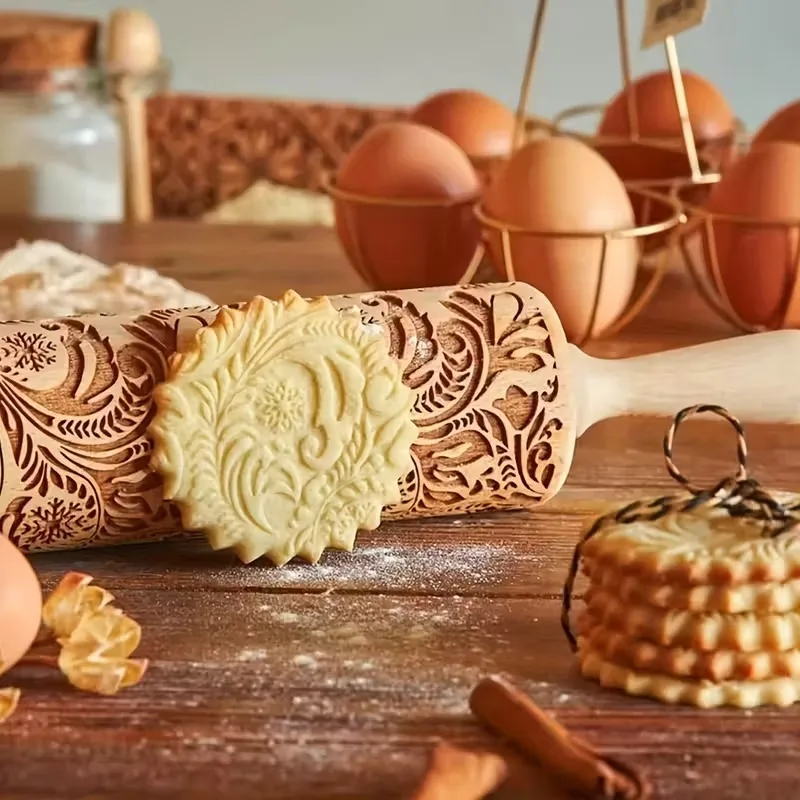 Christmas Snowflake Viner Engraved Wooden Rolling Pin Natural Holiday Baking Tool for Thanksgiving Cookies Kitchen Decor Gift