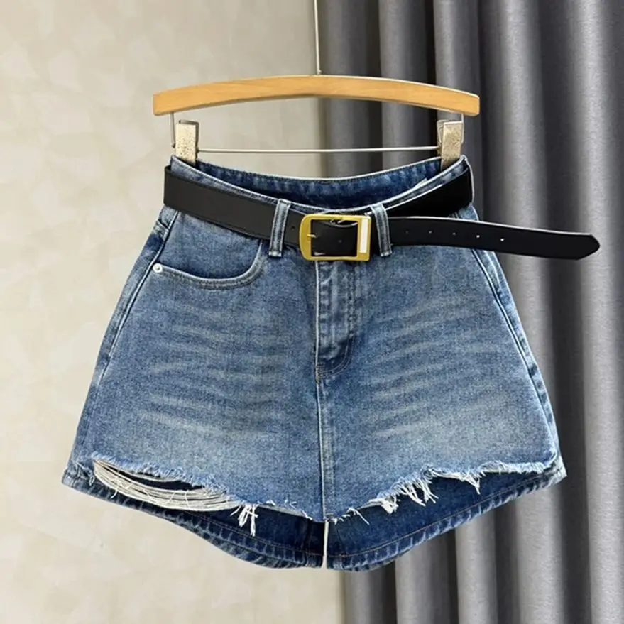 

Рваные женские джинсовые шорты с высокой талией, новинка лета 2024, модные узкие шорты трапециевидной формы с высокой талией, универсальные брючные юбки