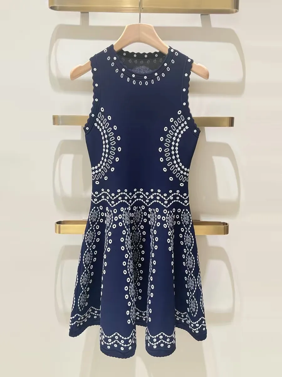 

Elegant Color Block Pattern Knitted Short Dress Women's Sleeveless Waist-Cinched High-End Version Summer Fashion Dress