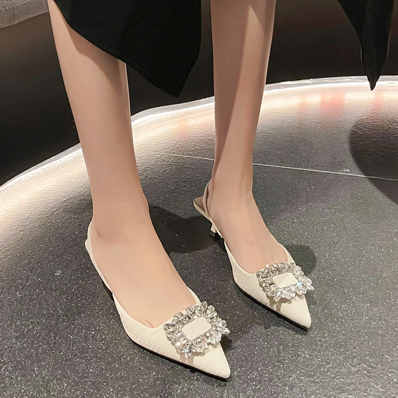 Sandalo da donna con fibbia in cristallo moda 2022 scarpe da donna estive tacco piatto scarpe a punta con scollo a barchetta Slip on Mules scarpe