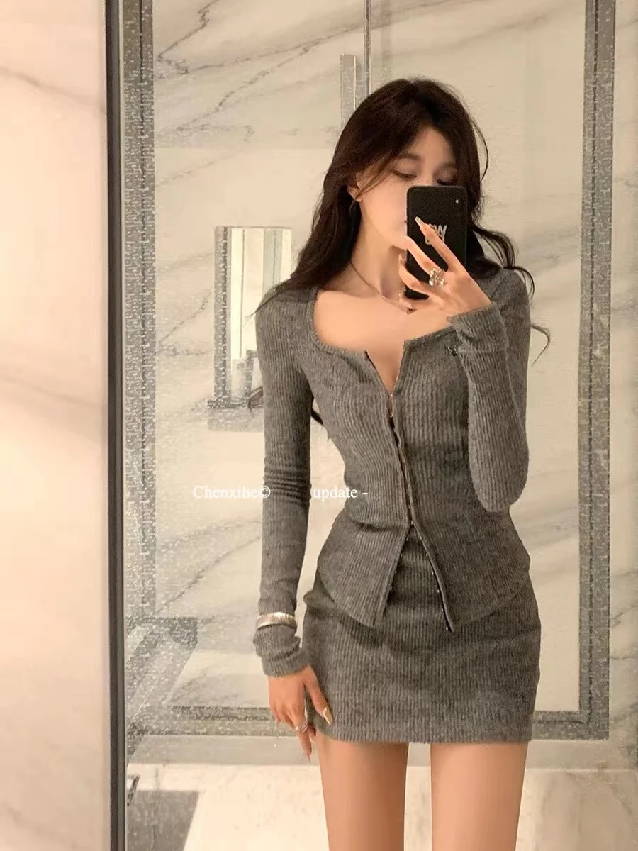 

American Sweetheart Versatile Two-color Knitted Suit Skirt Women's Early Spring Korean Drama French Gentle Temperament Dress