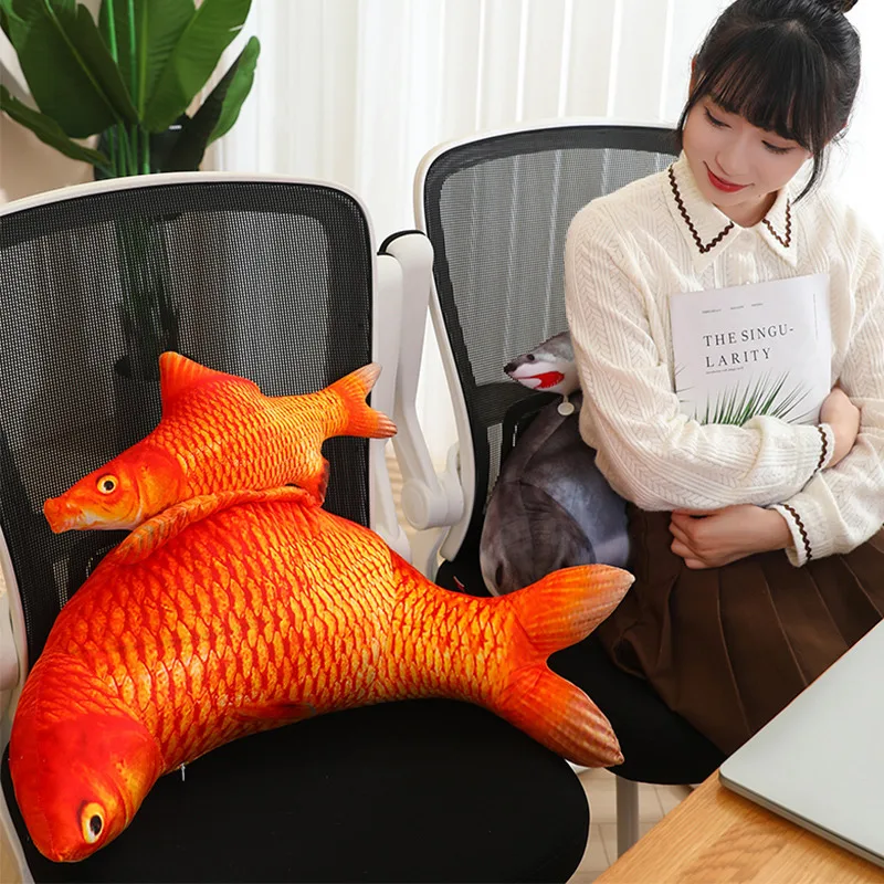 Interessante pesce simulato peluche bambola cuscino posteriore realistico crociano carpa squalo peluche decorazione auto sedia divano regalo per ragazzi