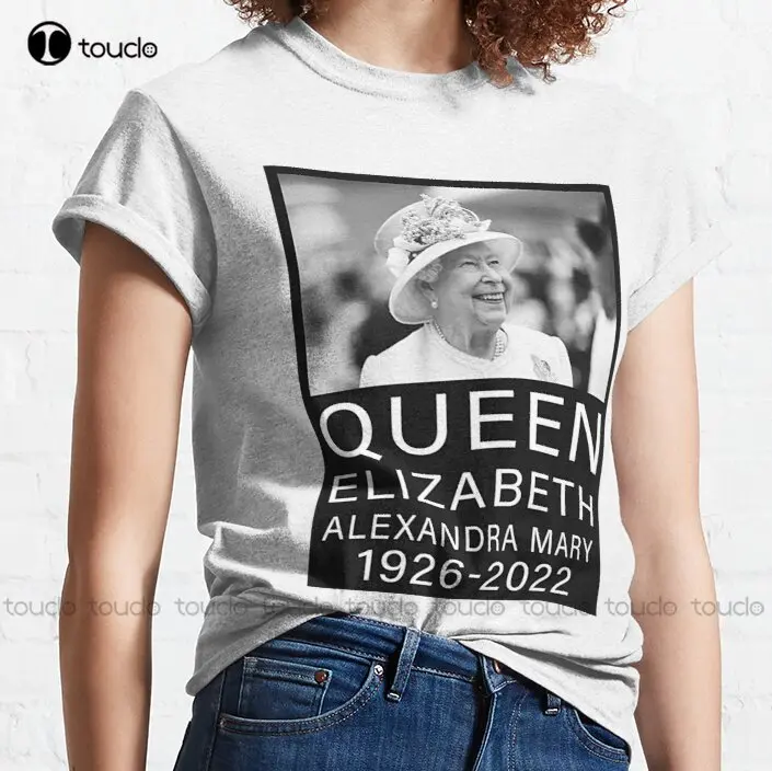 The Queen With Her Smile Rip Elizabeth Classic T-Shirt Commemorative Tee Shirt Xs-5Xl Tribute Shirts Unisex