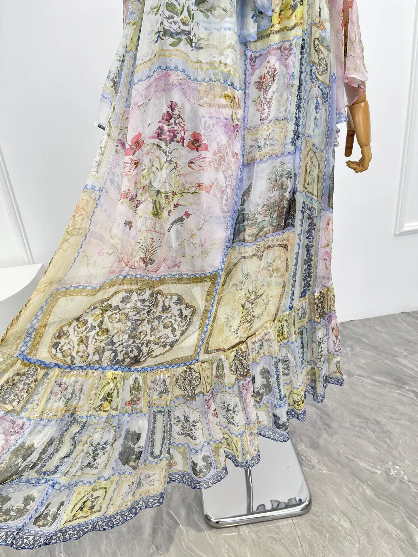 2025 Novo lindo vestido midi com estampa floral verde manga comprida ombro de fora