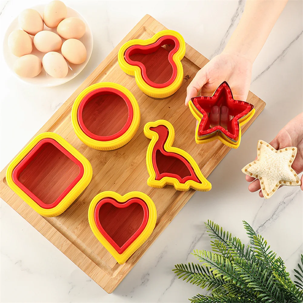 Geometric Sandwich Cutter and Sealer Set Food-Grade PP Sandwich Cutting Sealing Mould for Children