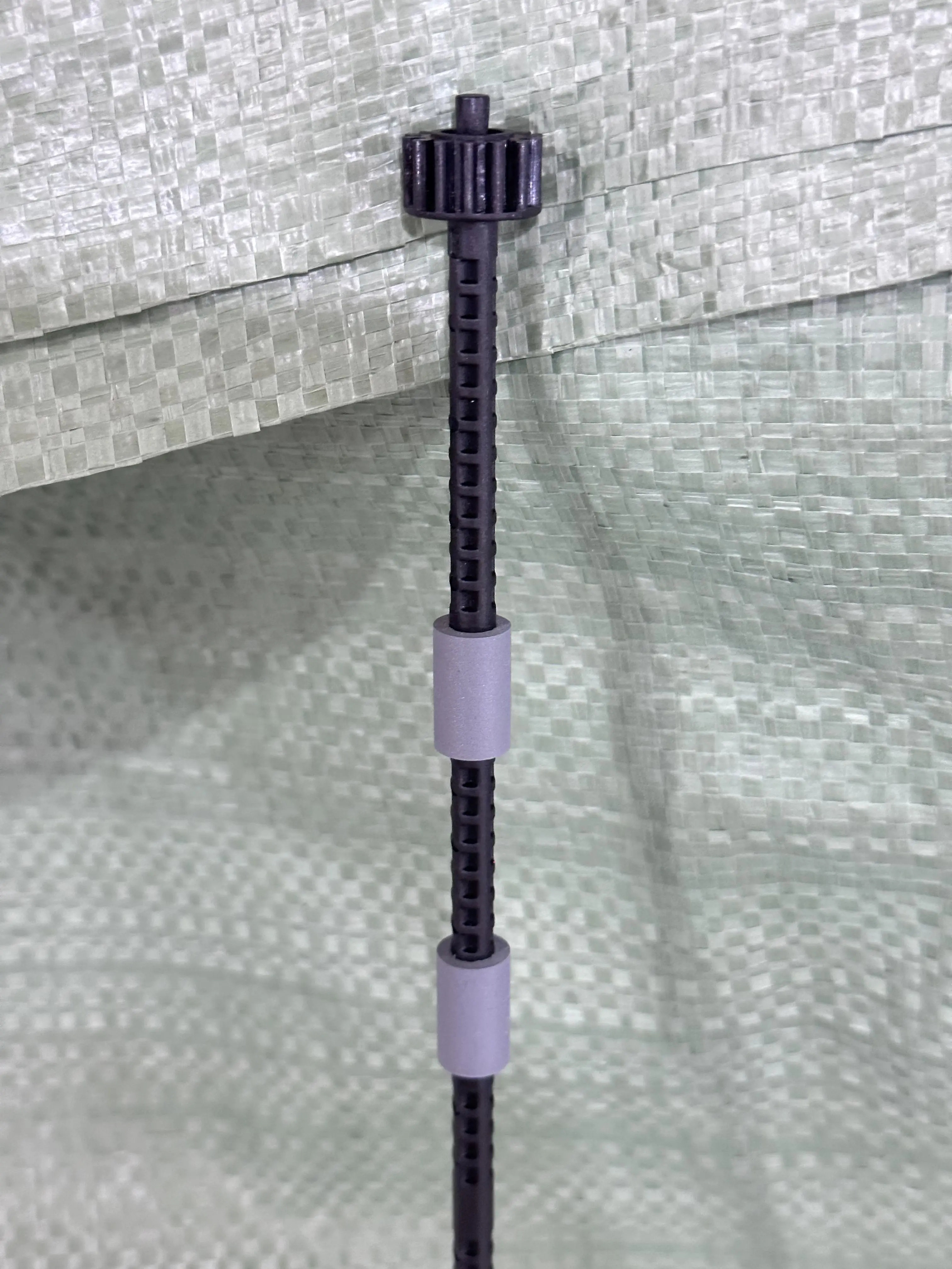 

1 шт. ролик выхода бумаги для BROTHER 2260 2560 L2260 L2300 L2305 L2315 L2320 L2360 7380 7480 7880 L2680 L2685 L2700 7080 L2500