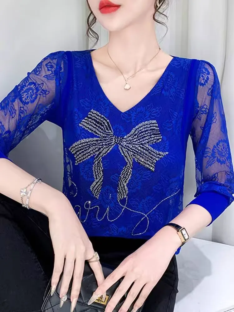 2025 프렌치 스타일 레이스 고품질 브이넥 백리스 시스루 티셔츠 봄 여름 여성 반팔 우아한 패션 스트리트웨어