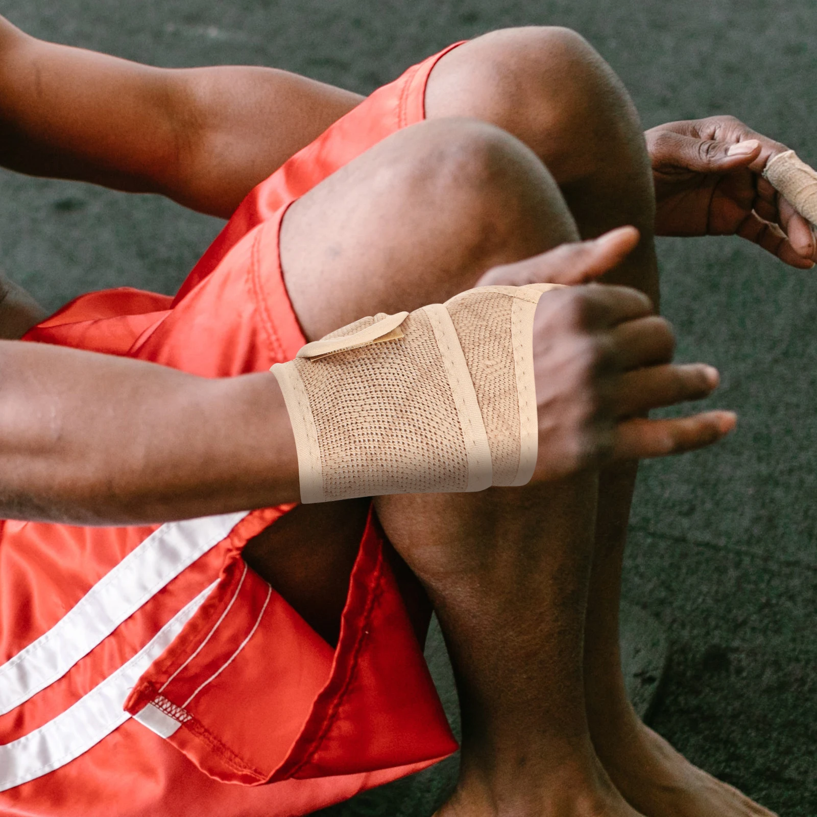 

Carpal Wrist Strap Wristbands Training Brace Accessories for Lifting Weights Fitness