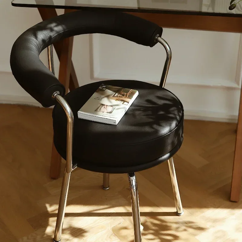 Modern minimalist design black leisure chair rotatable dining chair restaurant coffee shop chair leather