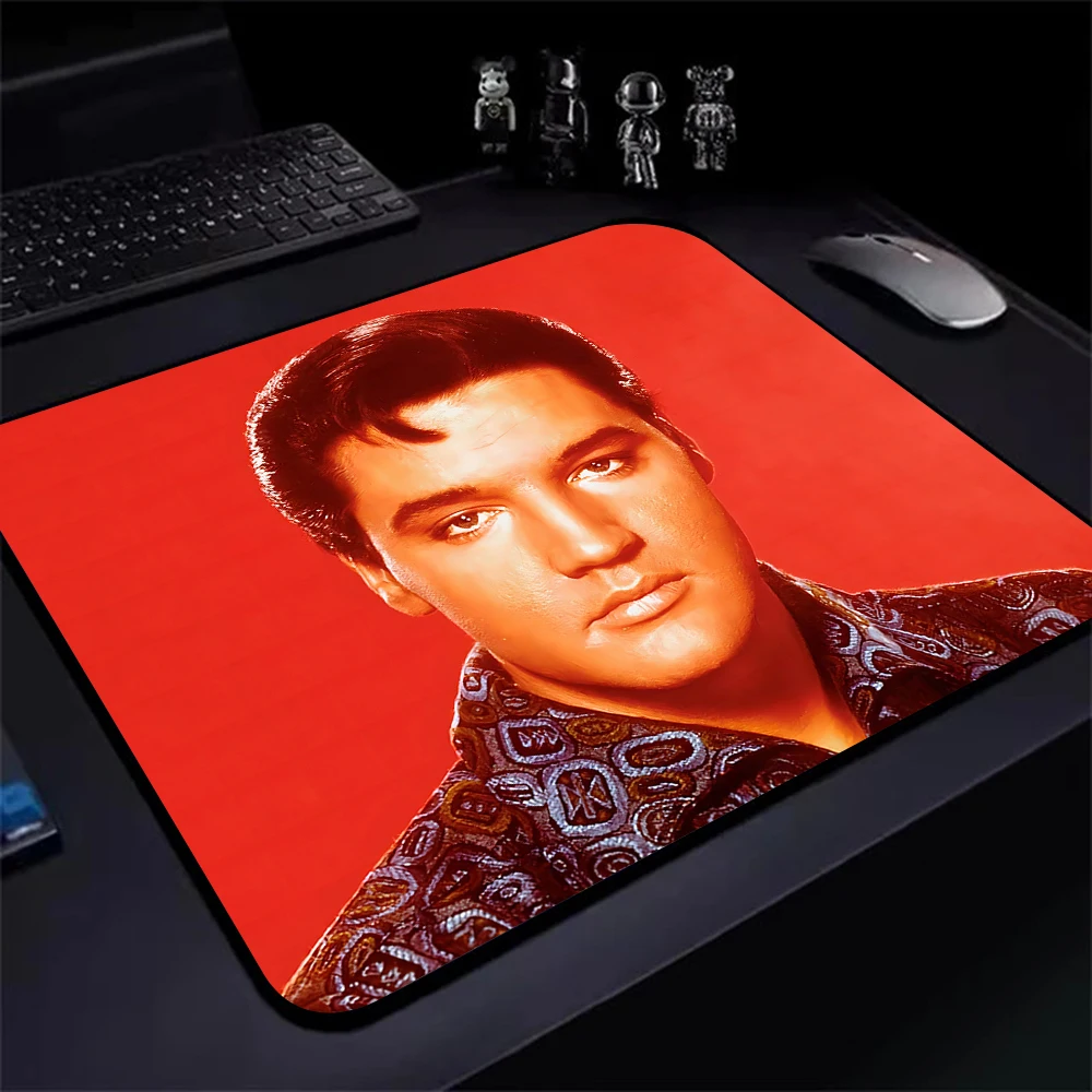 Elvis Aaron Presley Gaming Mouse Pad XS Small Mousepad For PC Gamer Desktop Decoration Office Mouse Mat Deskmat Rug