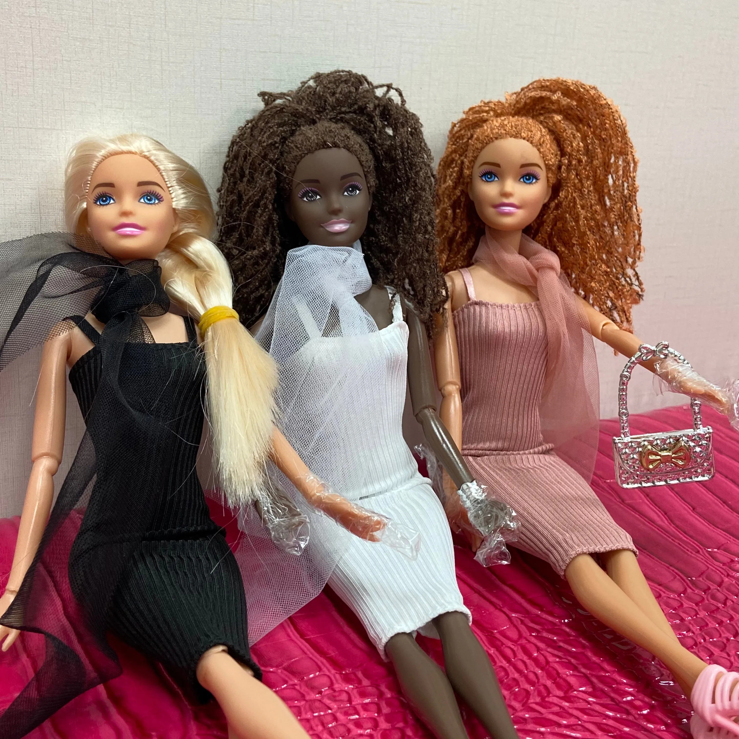 

Multi colored short tube skirt bag changing set, suitable for girls' dolls of 11.5 inches, suitable for children aged 3 and abov