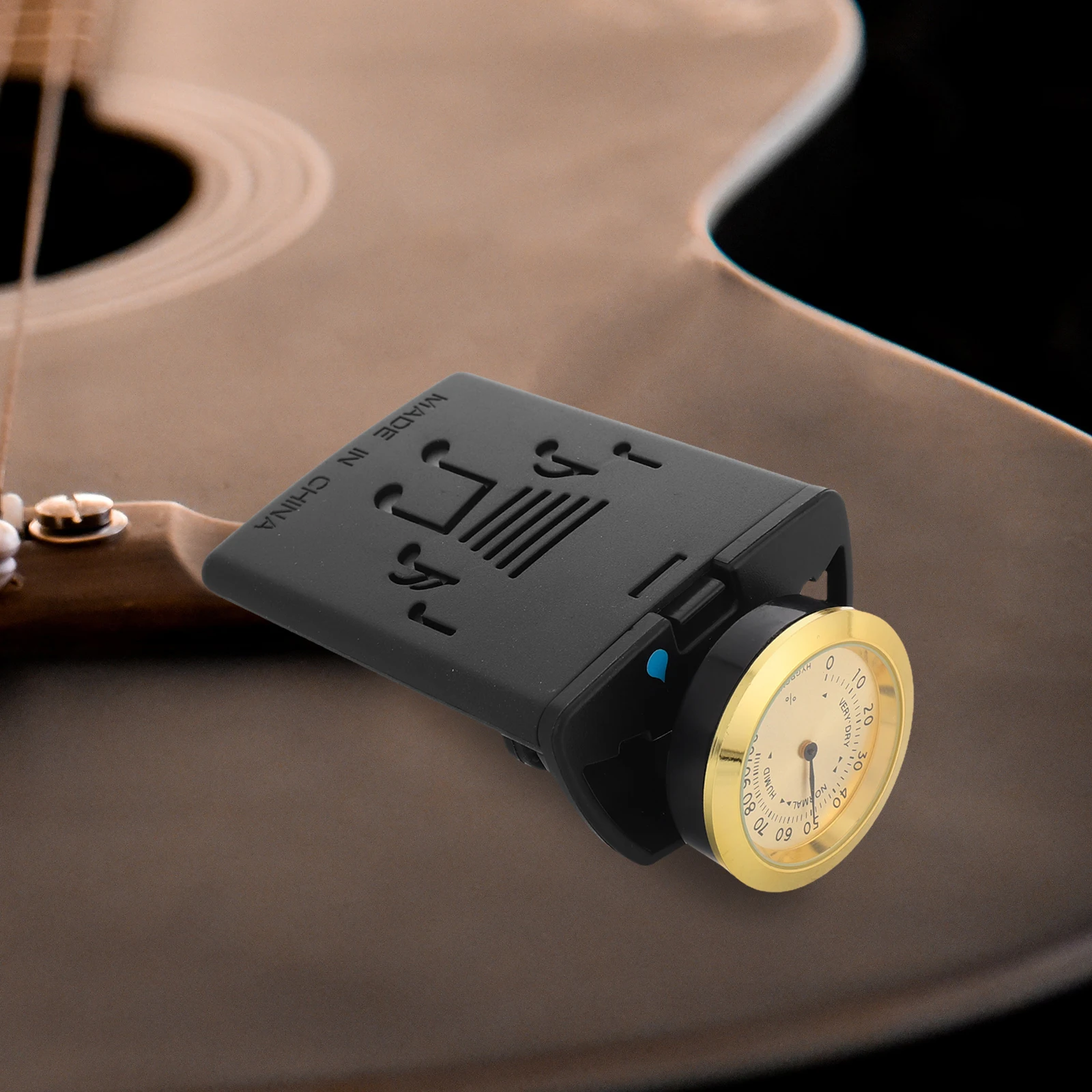 

Portable Guitar Humidifier System Maintains Optimal Condition Acoustic Guitars Anti-Crack Metal Plastic Soundboard Moisturizer