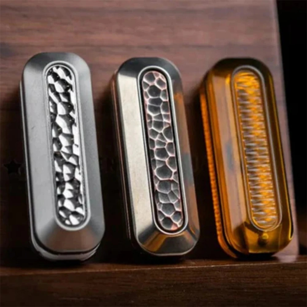 01EDC POL ฟิดเจ็ตสไลเดอร์สปินเนอร์ ของเล่น EDC ลดความเครียด ทองเหลือง แฮนด์สปินเนอร์ บรรเทาความวิตกกังวล ของเล่นเสริมสมาธิ ของขวัญ