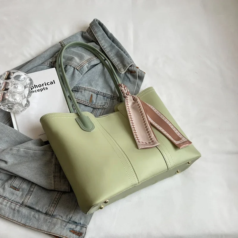 

Trendy Large Capacity Women's Shoulder Bag Commuter Casual Versatile Spring Summer New Style Fashion Handbag Canvas Material