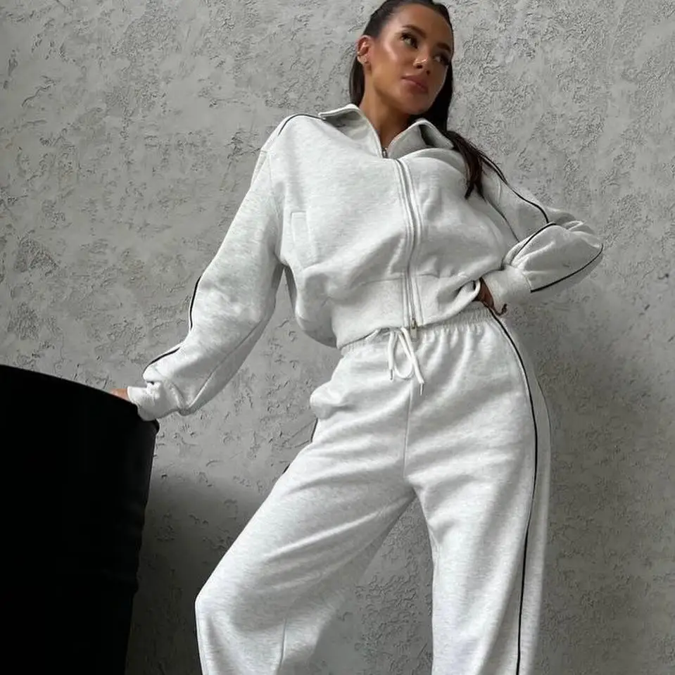 

New 2025 Casual Stripe Long Sve Sweater And Pants Set High Collar Open Cardigan with Belt for Men Autumn Season Faion