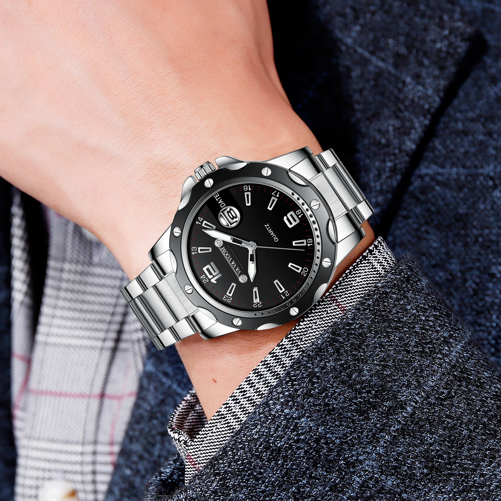 ساعة كوارتز فاخرة من VA VA VA VOOM للرجال بنمط عمل عصري وحزام من الفولاذ المقاوم للصدأ فضي وأسود وإضاءة ليلية أصلية للرجال