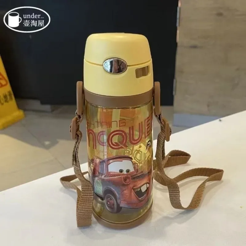 Auto Lightning McQueen cartoon children\'s cute fashion outdoor portable student strap soft mouth straw water bottle water cup