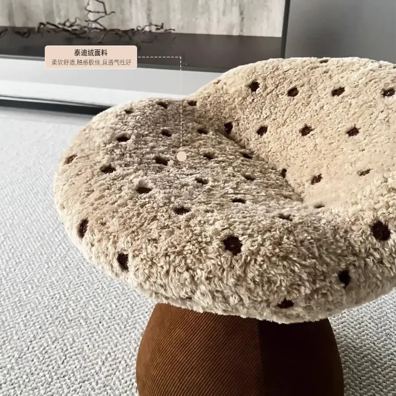 Designer Fluffy Lambswool Vanity Stool Cute Mushroom Shoe Changing Chair for Bedroom Round Makeup Seat Simple Home Furniture view 2