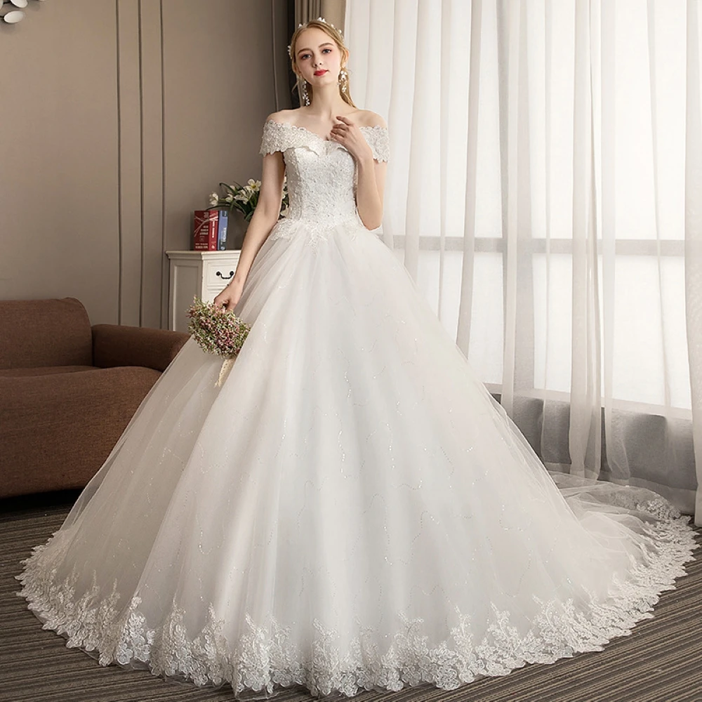 

French Hepburn style main wedding dress 2024 new bride wedding white boat neck French train wedding dress.(046)