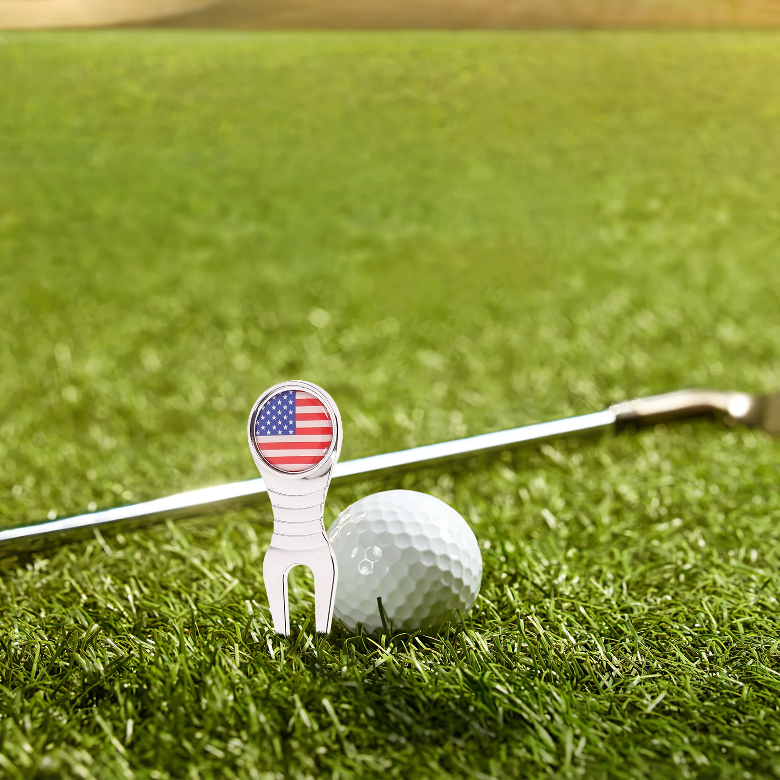 

1Set Golf Green Repair Tool Premium Divot Fork with Ball Marker Smooth Wear-Resistant Metal Design Compact Portable for Golf