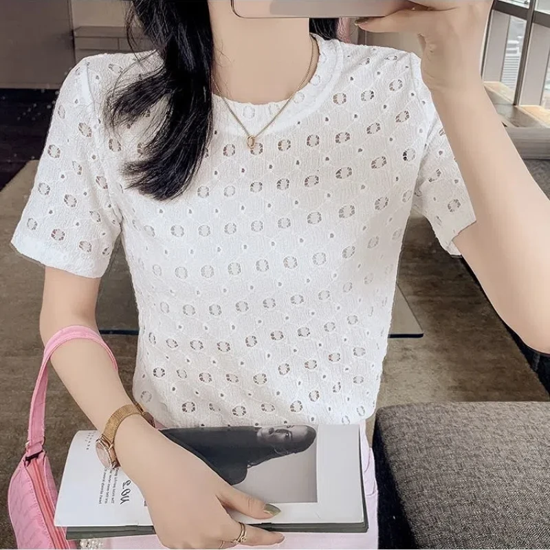 Korean Fashion Summer T-Shirts New Women\'s O-Neck Solid Lace Hollow Out Temperament Versatile Loose Short Sleeve Knitting Tops