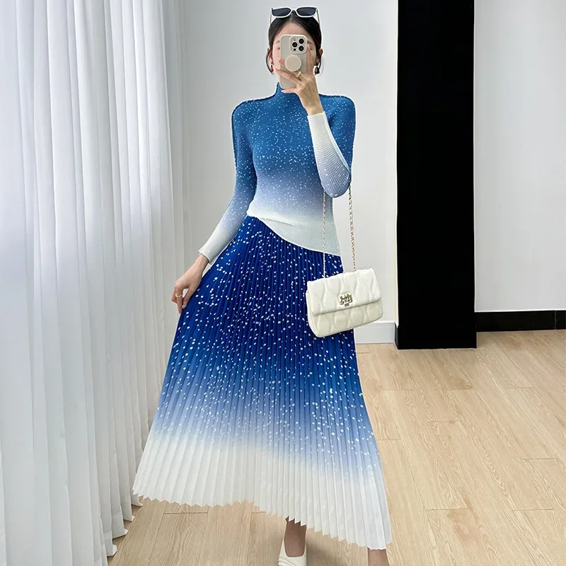 Miyake Fashion Suit Female Fall 2023 New Gradient Comfortable High-end Fold Age-reducing Temperament Commuting Two-piece Set