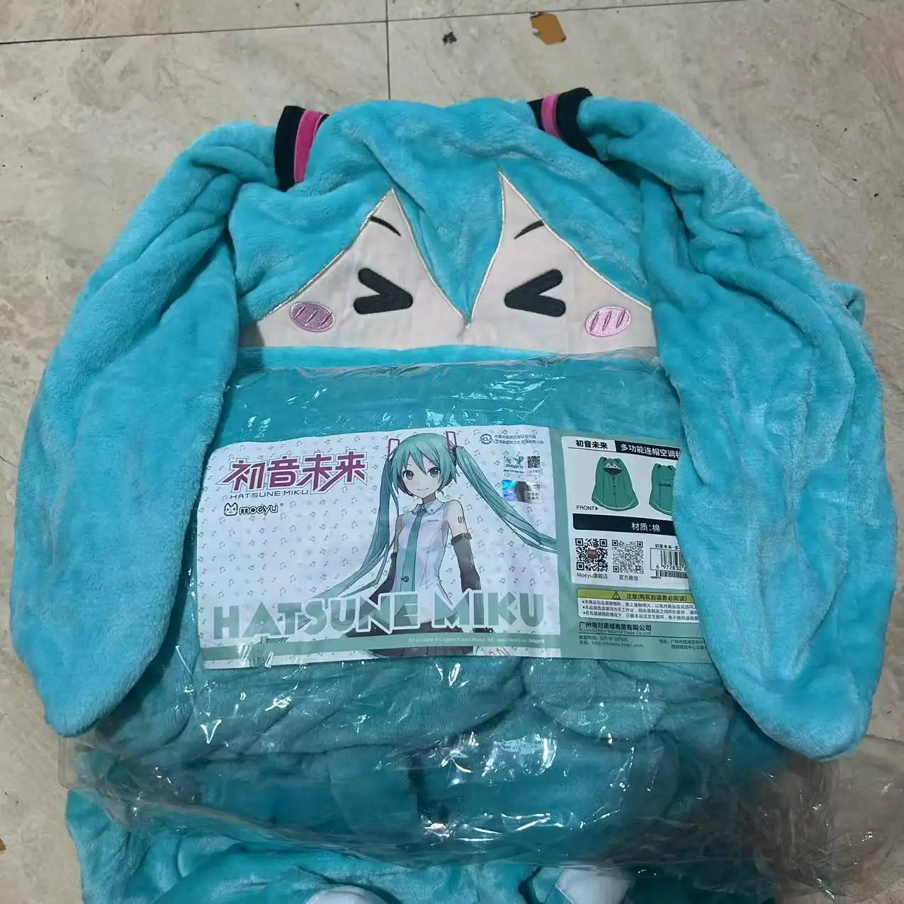 veritable-anime-hatsune-miku-kawaii-figurine-multi-fonctionnelle-oreiller-chale-a-capuche-climatisation-couverture-cosplay-accessoires-cadeau