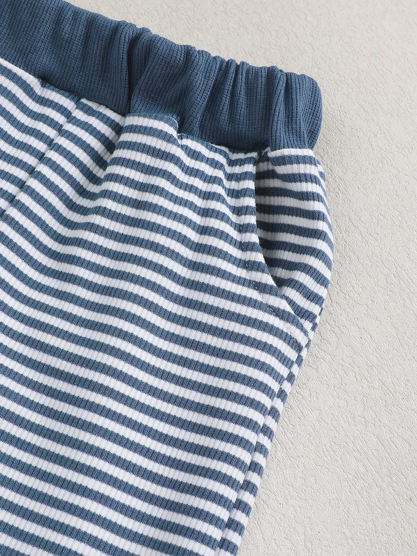 Baby-Jungen-Set für Frühling und Herbst mit Bärenmuster, Rundhalsausschnitt, langen Ärmeln und langen Hosen, Babykleidung, Kleinkind-Outfit – Detail 6