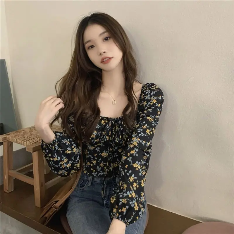 Spring and Summer 2023 New Square Collar Bubble Long Sleeve Ethereal Design Short Chic Top French Floral Shirt for Women