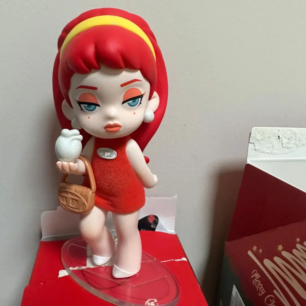 Dolores Blind Box Anime Action Figure Cute 2023 Autumn and Winter Collection Presentation Limited Mystery Box Doll Girl Gift Toy
