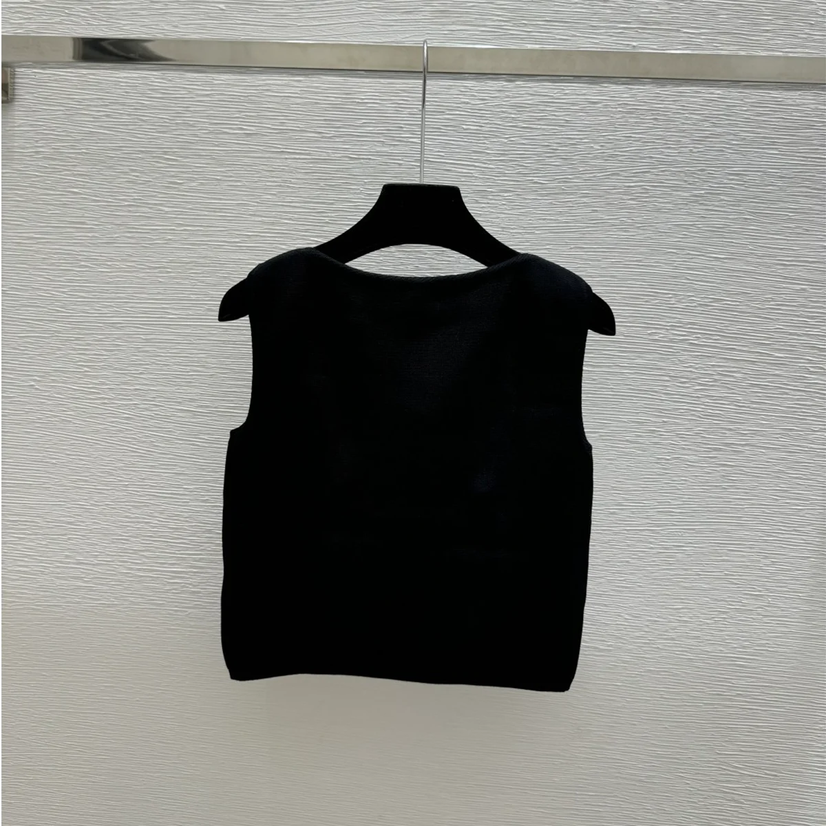 2026 High quality women's sleeveless camisole vest, high waisted fishtail skirt, commuting set--hb805