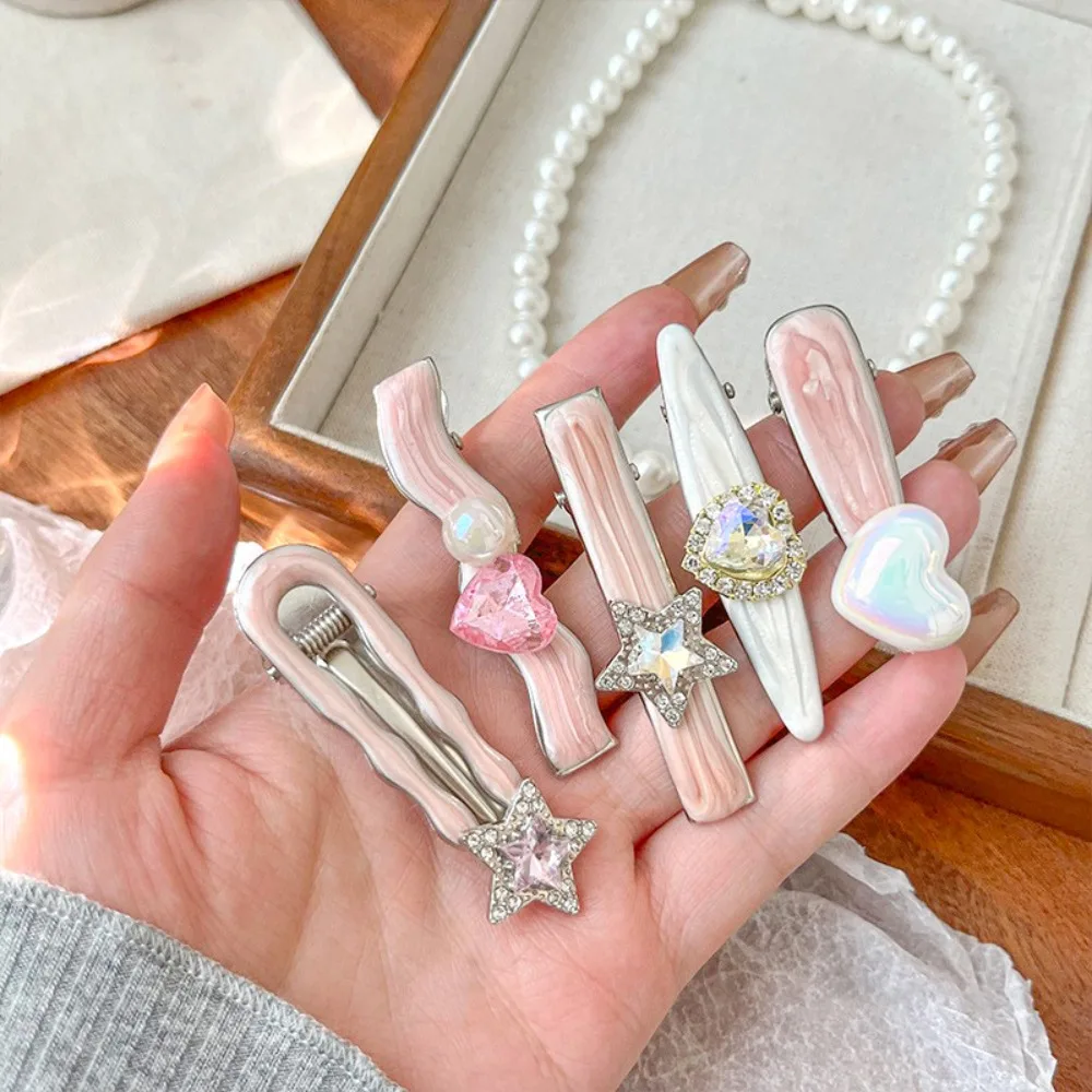 

5Pcs/Set Sweet Galaxy Pink Hair Clips Cool Shiny Rhinestone Hairpins Star Pentagram Heart Shape Hair Accessories Women Girls