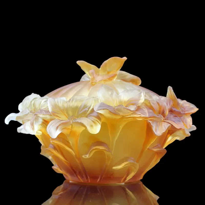 Hot-selling glass container, flower cover jewelry, sundries box, crystal orchid fruit box, novelty glass jar.