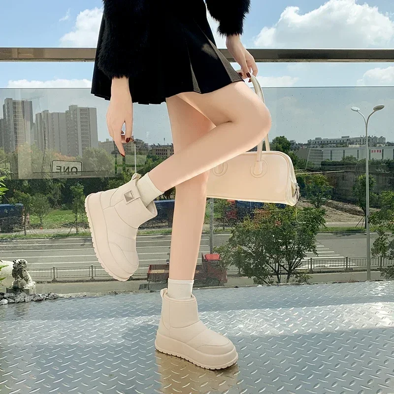 Sepatu bot salju wanita, sepatu bot hangat sol tebal, sepatu Platform kepala bulat Anti selip, SEPATU perjalanan harian nyaman