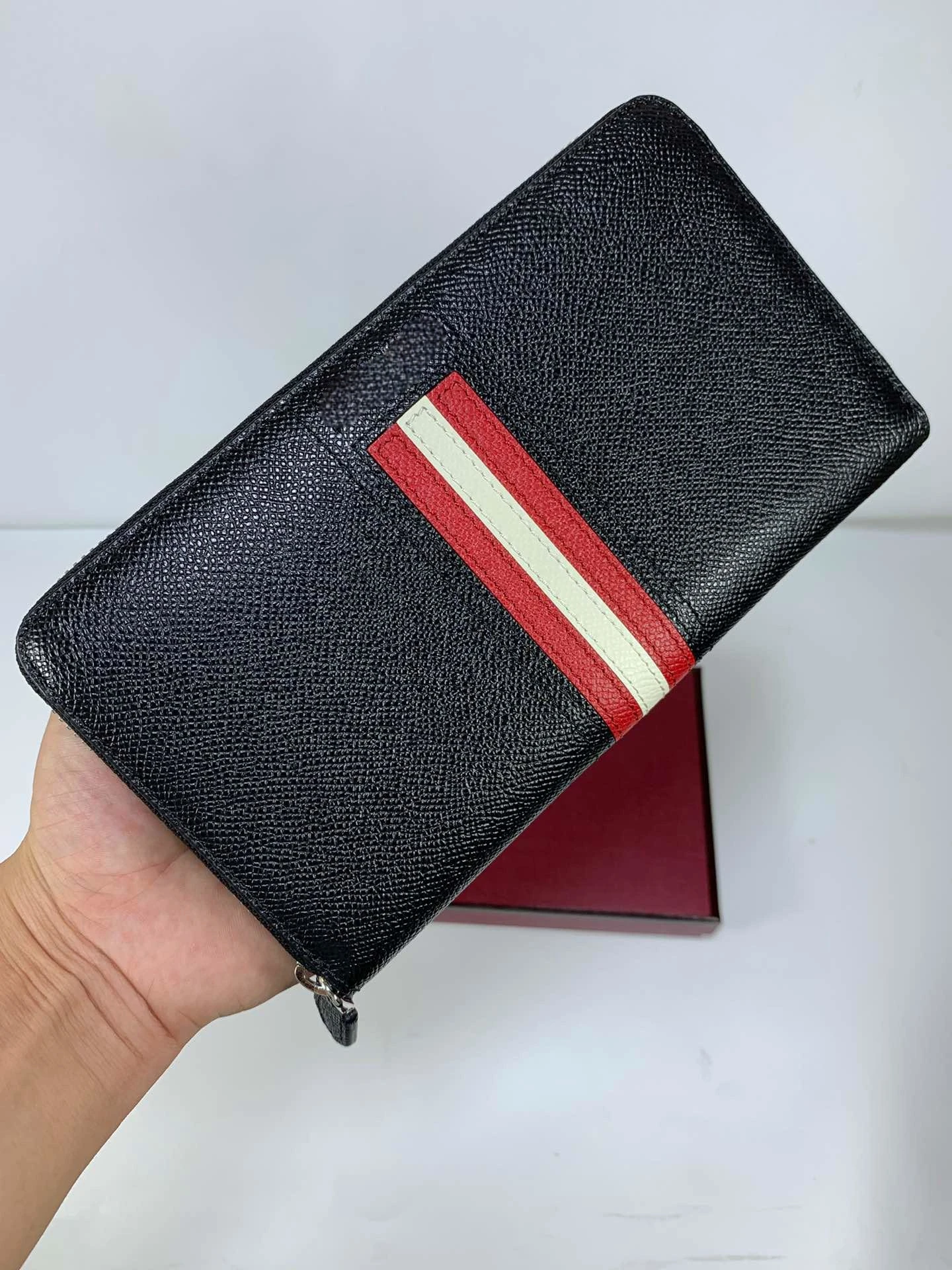 Luxury B Design Wallet Fashion Design Striped Zipper Men Wallet Quality Zipper Casual Leather Women Long Wallet