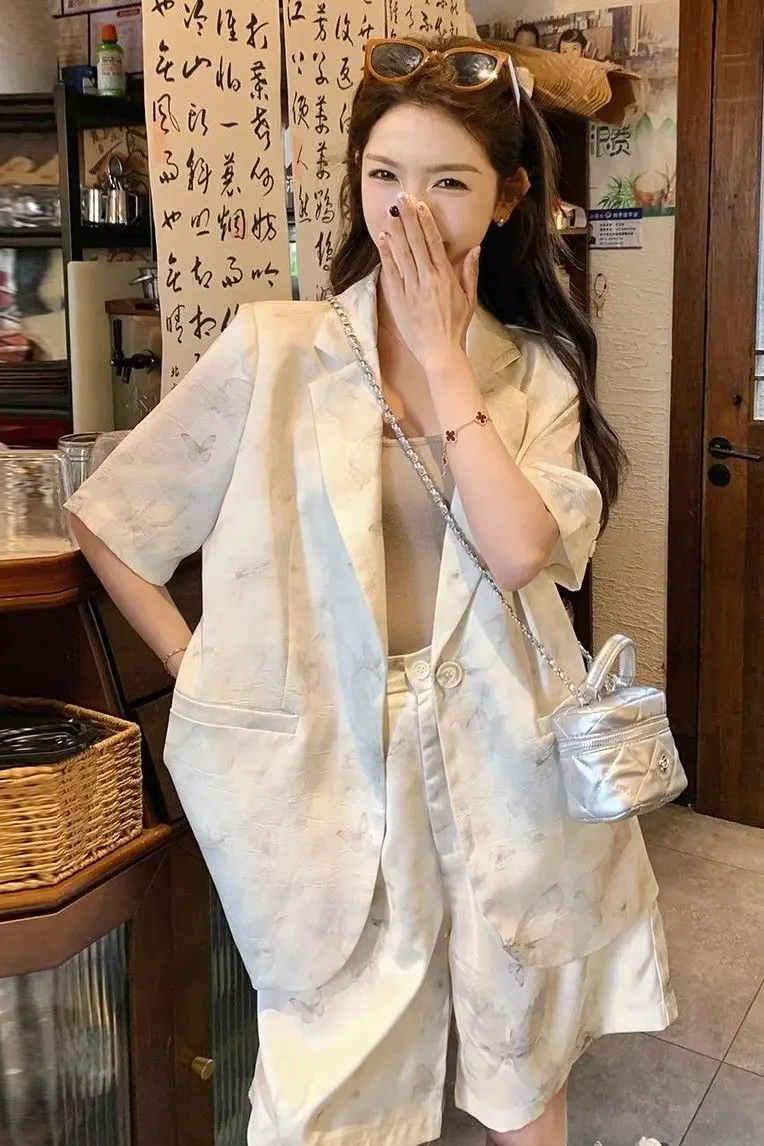 

Korean Minimalist Shorts Set Women Summer Coordinates Petite Office Tailored Blazer Breezy Youthful Coordinated Outfit
