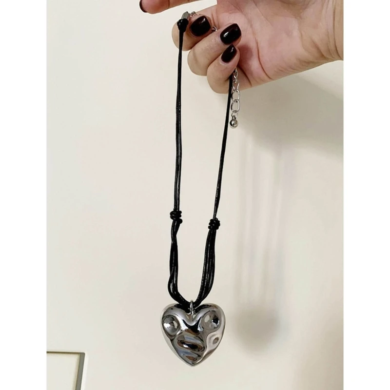 Unique Twisted Drawstring Necklace Versatile Rope Necklace Stylish Accessory Heart Pendant Necklace for Party Daily Wear image 3